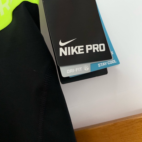 Nike Pro Dry Fit Shorts - Picture 3 of 3